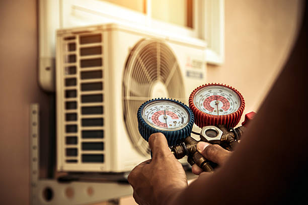 Professional Ac Installation technician working in Falls City, NE